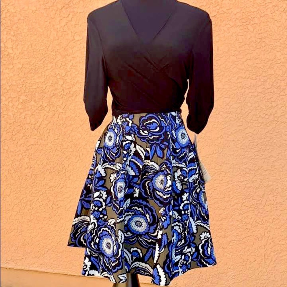 Express blue & white floral skirt - size 00
